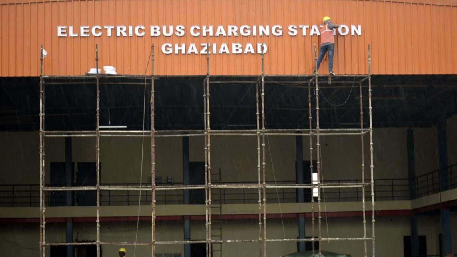 कल से उत्तर प्रदेश के 7 शहरों में दौड़ेगी ई-सिटी बसें,सीएम योगी करेंगें लोकार्पण