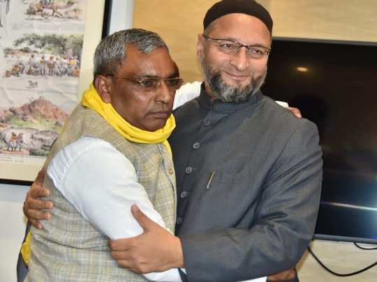 असदुद्दीन ओवैसी नें यूपी में किया जन अधिकार पार्टी के साथ गठबंधन
