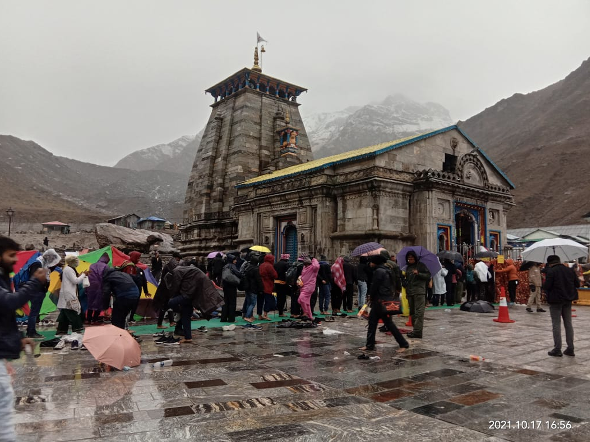  चारधाम यात्रा पर पहले ही दिन खतरा,बारिश के साथ भूस्खलन की सम्भावना 