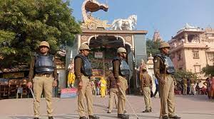 मथुरा में अलर्ट जारी,श्रीकृष्ण जन्मभूमि-ईदगाह पर ड्रोन से निगरानी जारी 