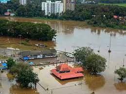 बारिश से उफान पर नदी,बाढ़ की आशंका