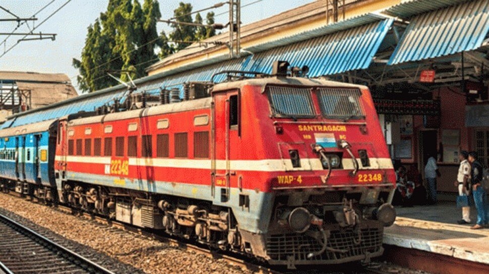 मौसम ने ली करवट,12 उड़ानें निरस्त, कई ट्रेनें लेट