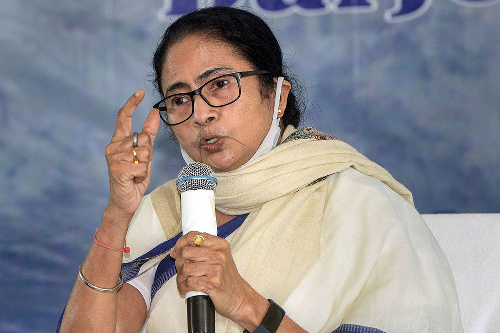 ममता ने गठबंधन से किया किनारा,बोलीं-बंगाल में अकेले चुनाव लड़ेगी